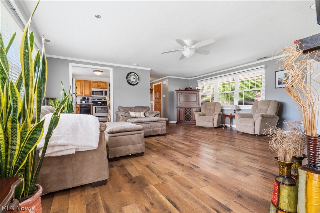 425 Union Avenue NW New Philadelphia OH 44663