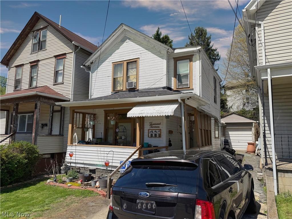 1013 Bradshaw Avenue East Liverpool OH 43920