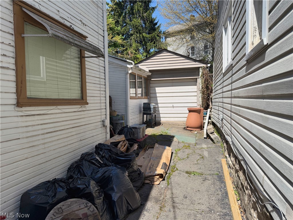 1013 Bradshaw Avenue East Liverpool OH 43920
