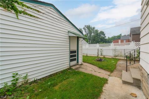 3151 W 105th Street Cleveland OH 44111