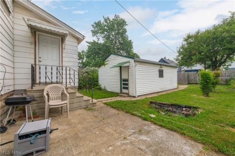3151 W 105th Street Cleveland OH 44111