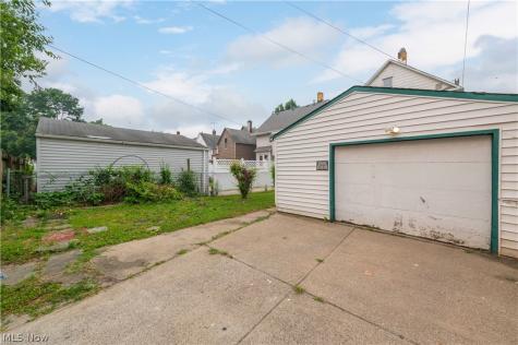 3151 W 105th Street Cleveland OH 44111