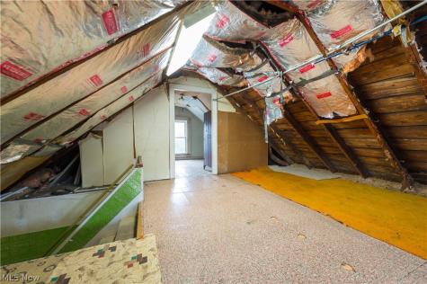 3151 W 105th Street Cleveland OH 44111