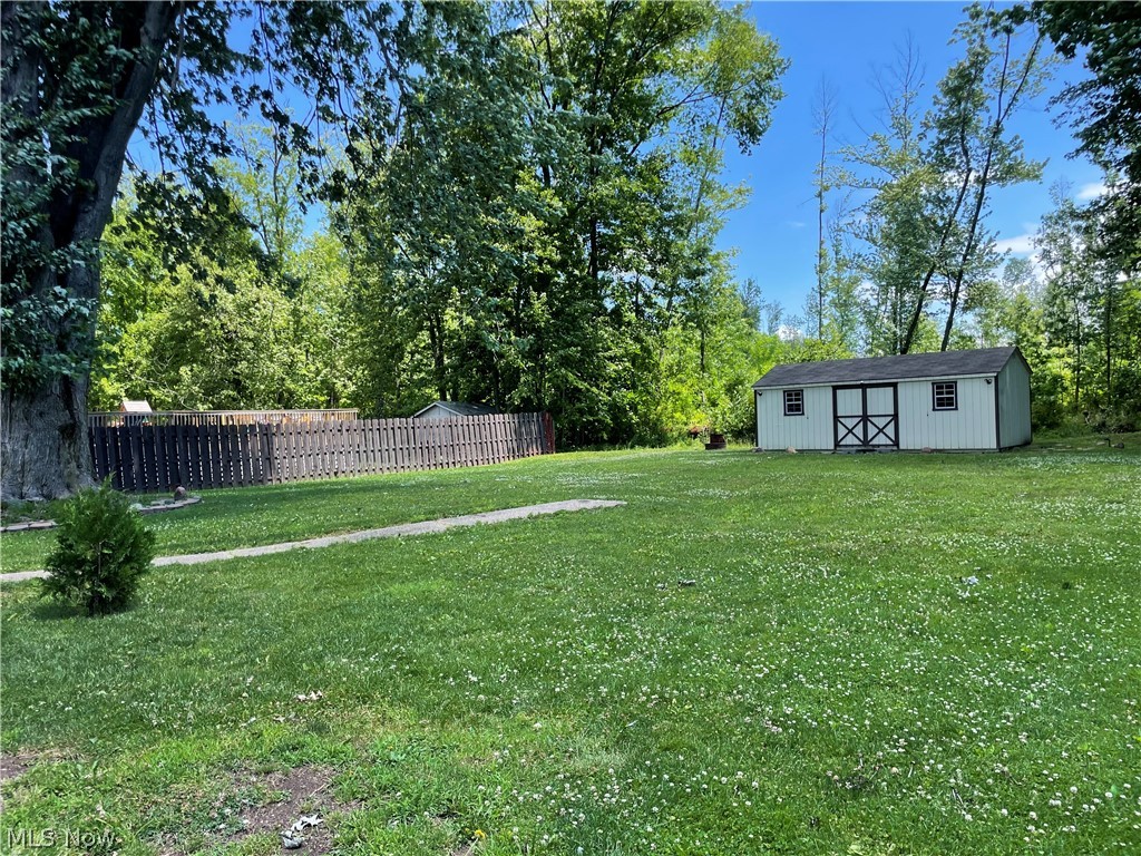 353 Ansel Road Geneva OH 44041
