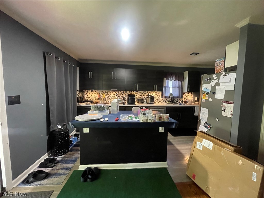 353 Ansel Road Geneva OH 44041