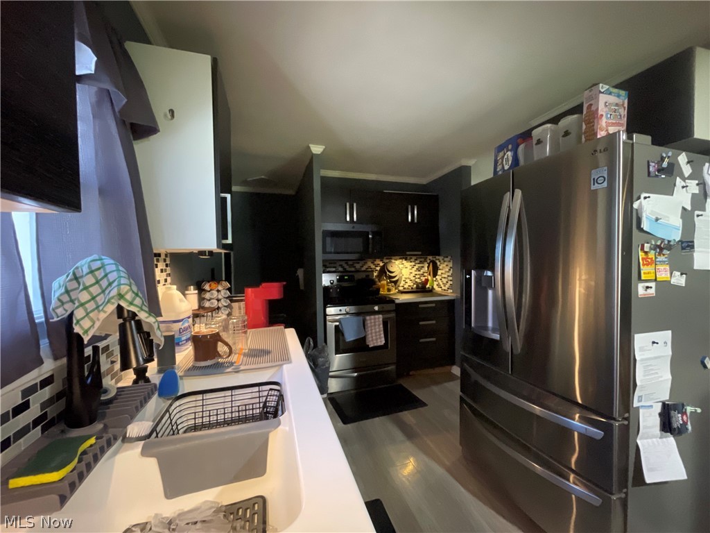 353 Ansel Road Geneva OH 44041