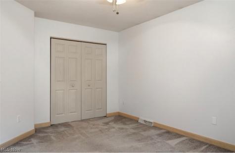 5202 N Beacon Drive Youngstown OH 44515