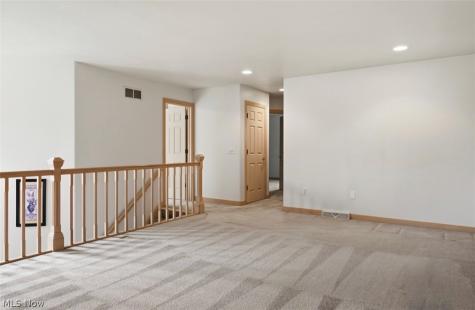 5202 N Beacon Drive Youngstown OH 44515