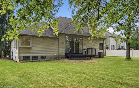 5202 N Beacon Drive Youngstown OH 44515