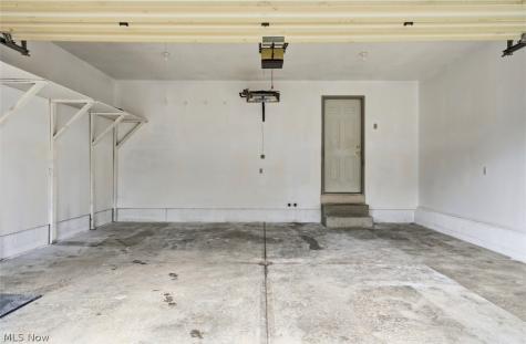 5202 N Beacon Drive Youngstown OH 44515