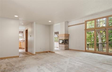 5202 N Beacon Drive Youngstown OH 44515