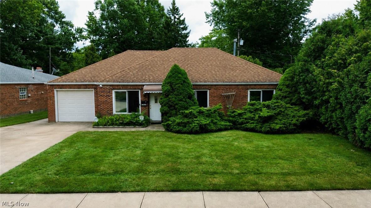 27390 Markbarry Avenue Euclid OH 44132