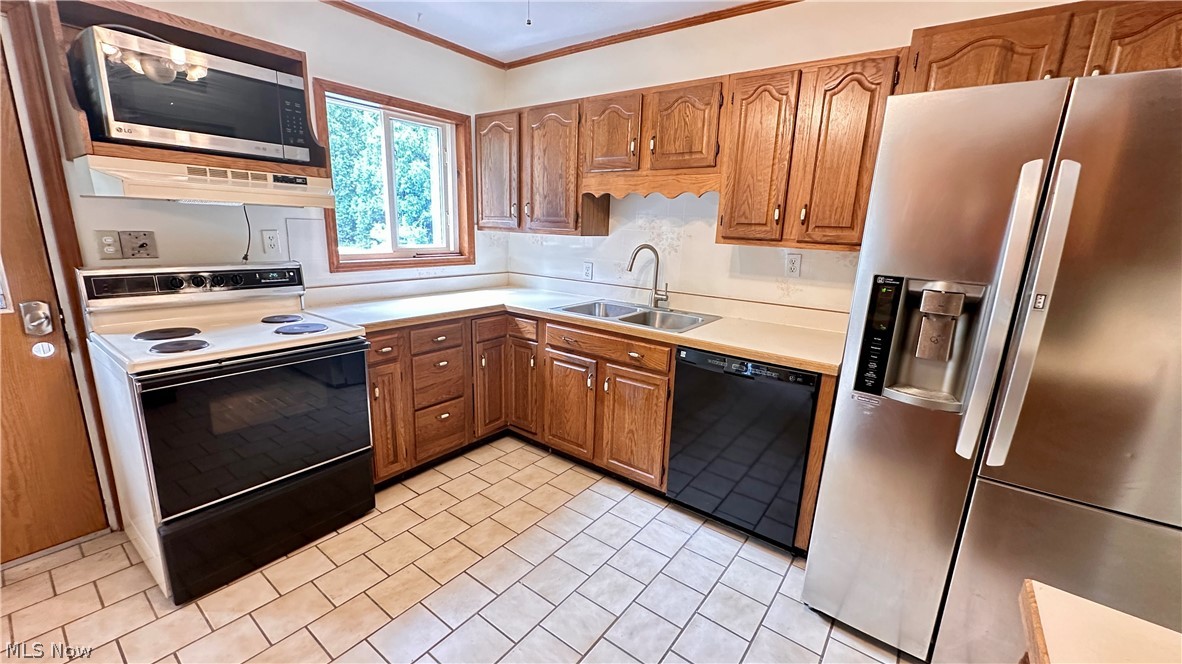27390 Markbarry Avenue Euclid OH 44132