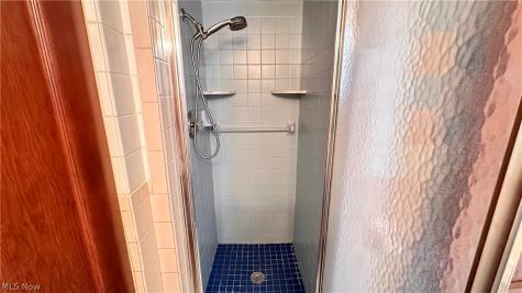 27390 Markbarry Avenue Euclid OH 44132