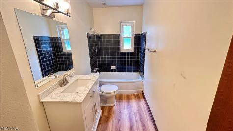 27390 Markbarry Avenue Euclid OH 44132
