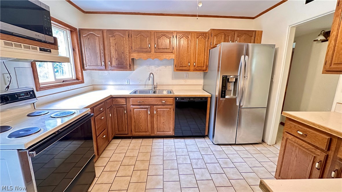 27390 Markbarry Avenue Euclid OH 44132