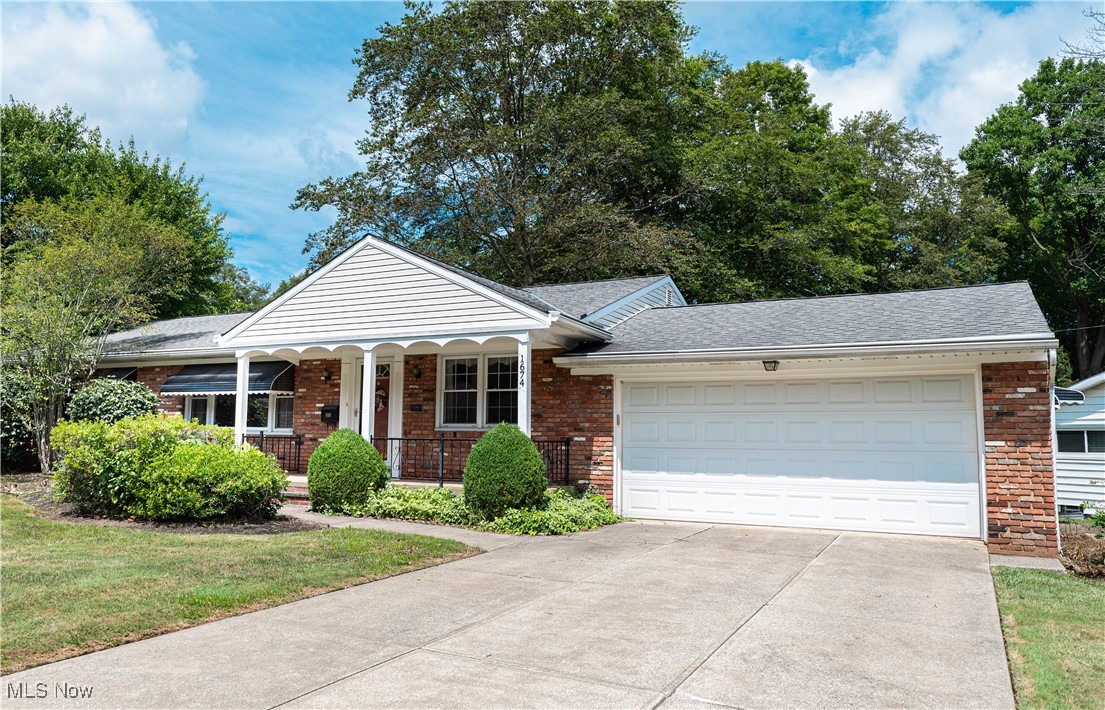1674 Windsor Drive Mayfield Heights OH 44124