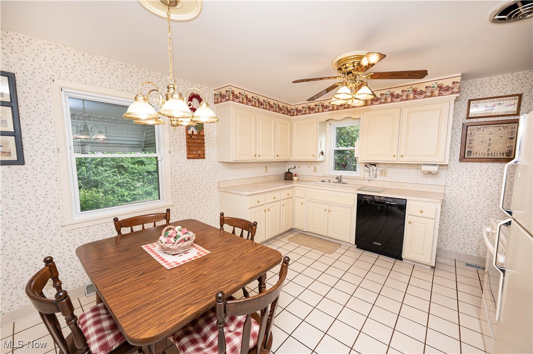 1674 Windsor Drive Mayfield Heights OH 44124