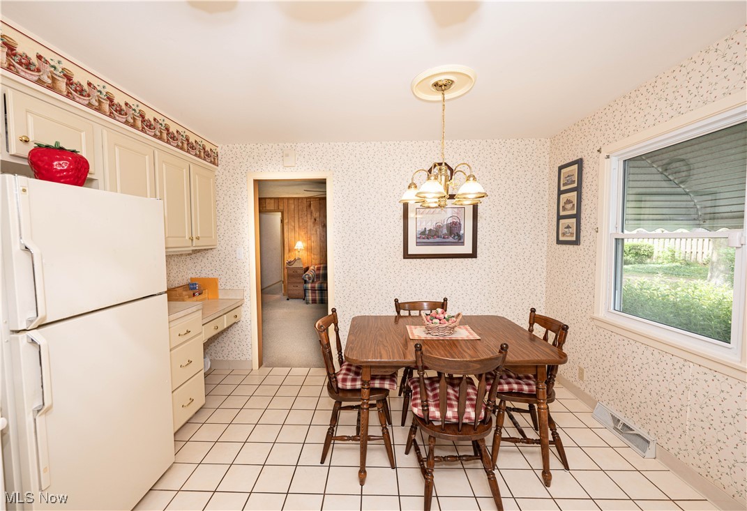 1674 Windsor Drive Mayfield Heights OH 44124