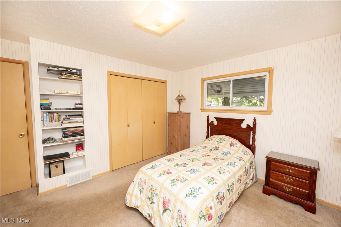 1674 Windsor Drive Mayfield Heights OH 44124