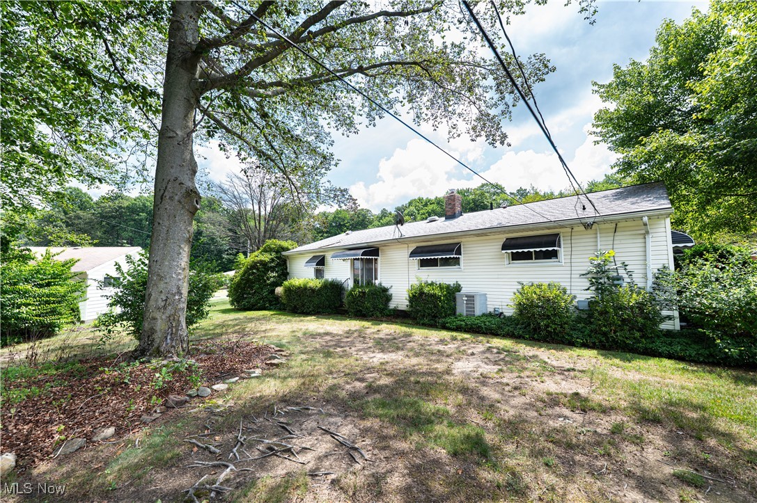 1674 Windsor Drive Mayfield Heights OH 44124