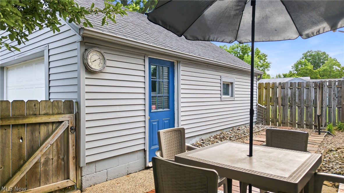 1205 Atlantic Street NE Warren OH 44483