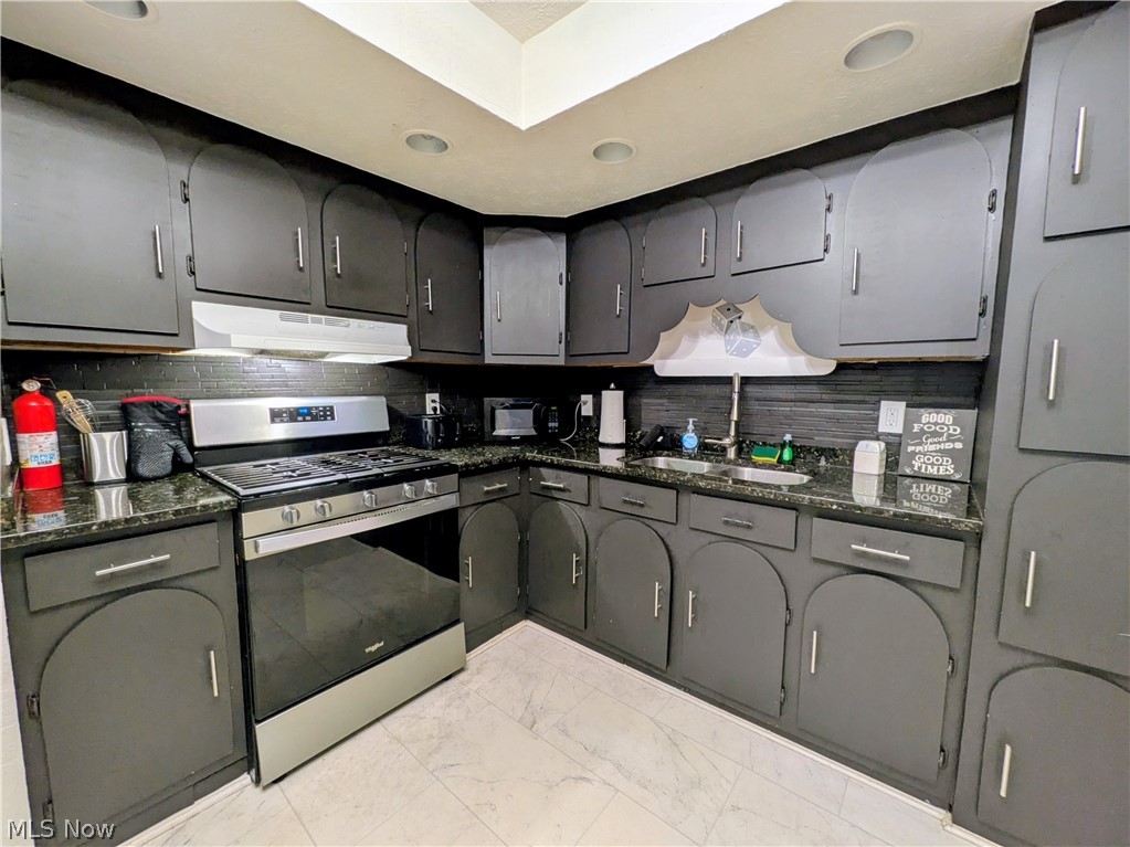 3211 Walton Avenue Cleveland OH 44113