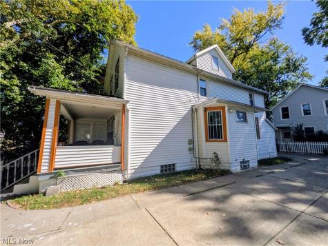 3211 Walton Avenue Cleveland OH 44113