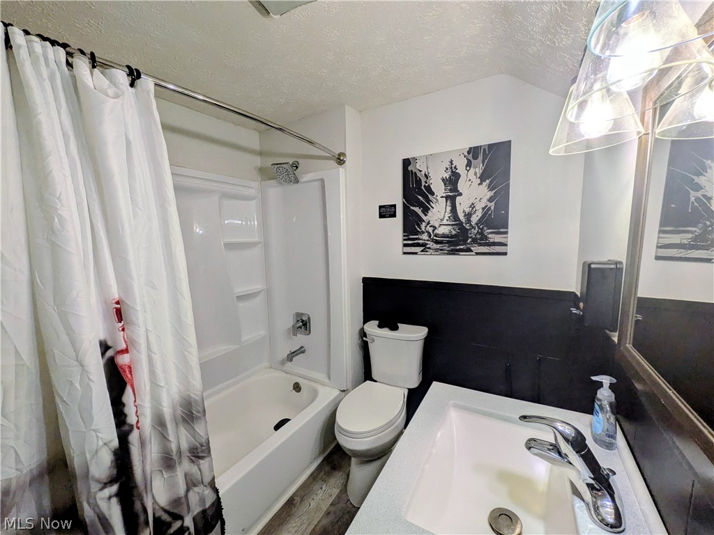 3211 Walton Avenue Cleveland OH 44113