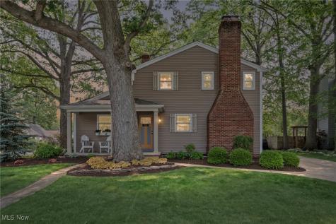 577 Canterbury Road Bay Village OH 44140