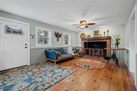 577 Canterbury Road Bay Village OH 44140