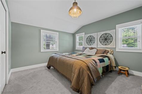 577 Canterbury Road Bay Village OH 44140