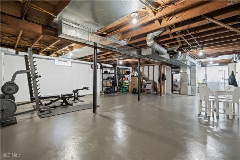 577 Canterbury Road Bay Village OH 44140