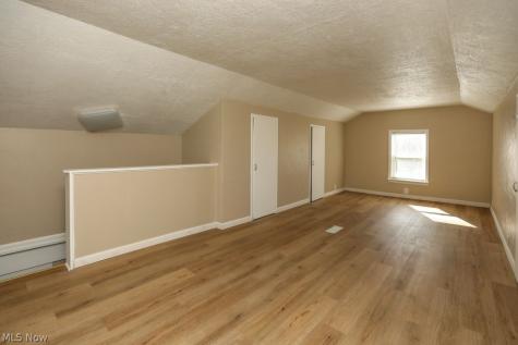 7595 Pontius Street NE Hartville OH 44632