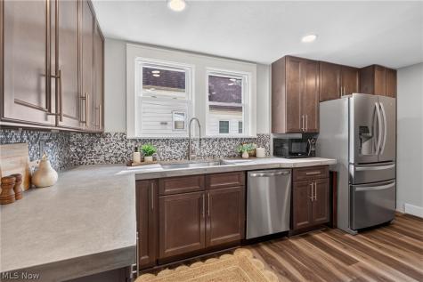 415 Ashland Avenue Cuyahoga Falls OH 44221