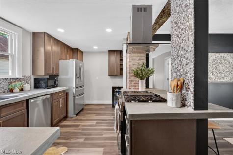 415 Ashland Avenue Cuyahoga Falls OH 44221