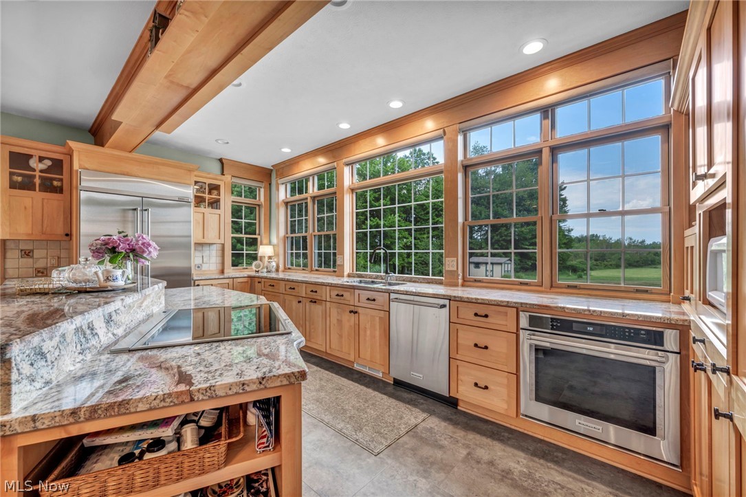 10360 Sawmill Drive Chardon OH 44024