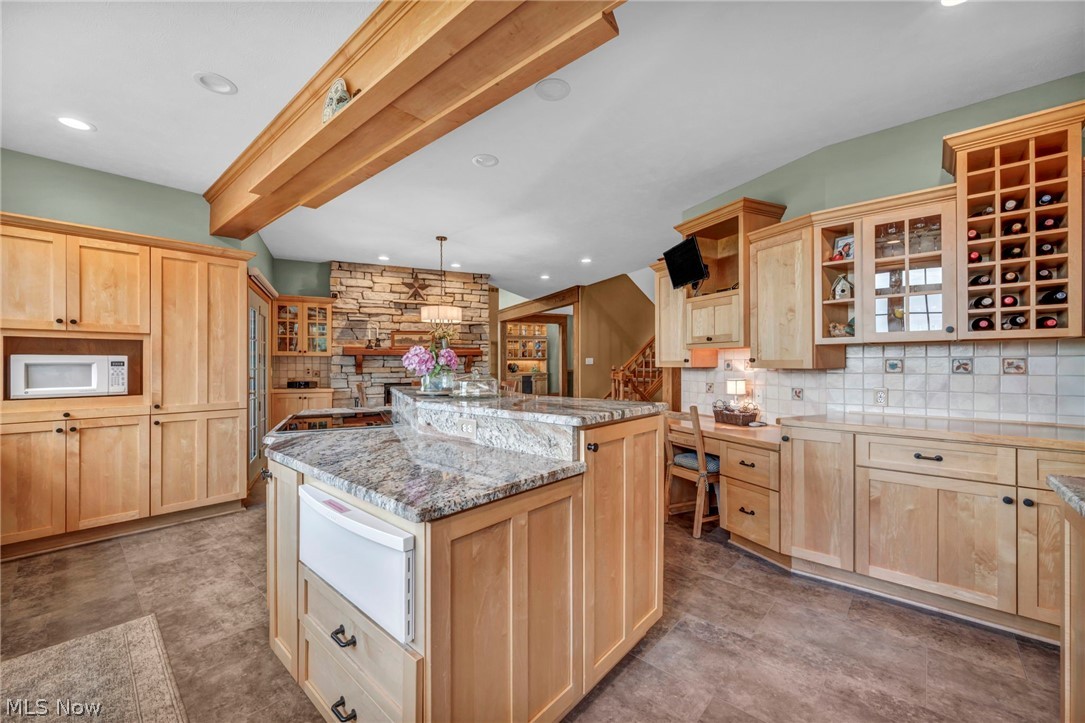 10360 Sawmill Drive Chardon OH 44024