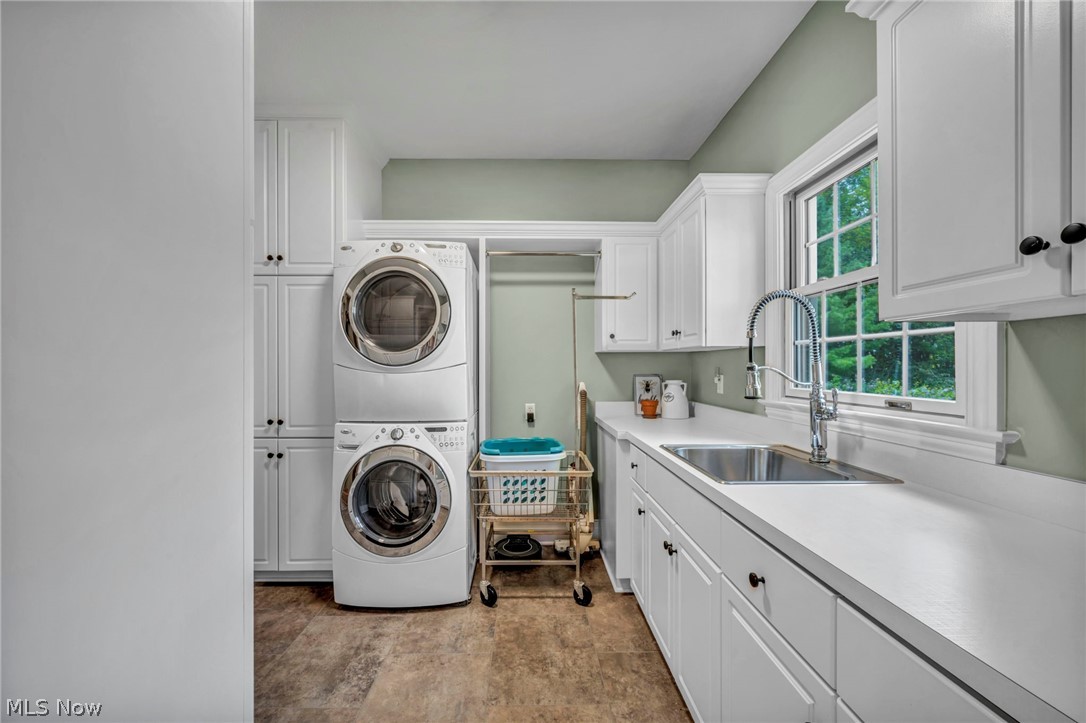 10360 Sawmill Drive Chardon OH 44024