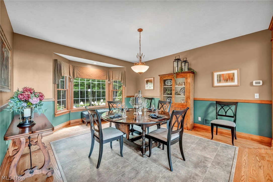10360 Sawmill Drive Chardon OH 44024