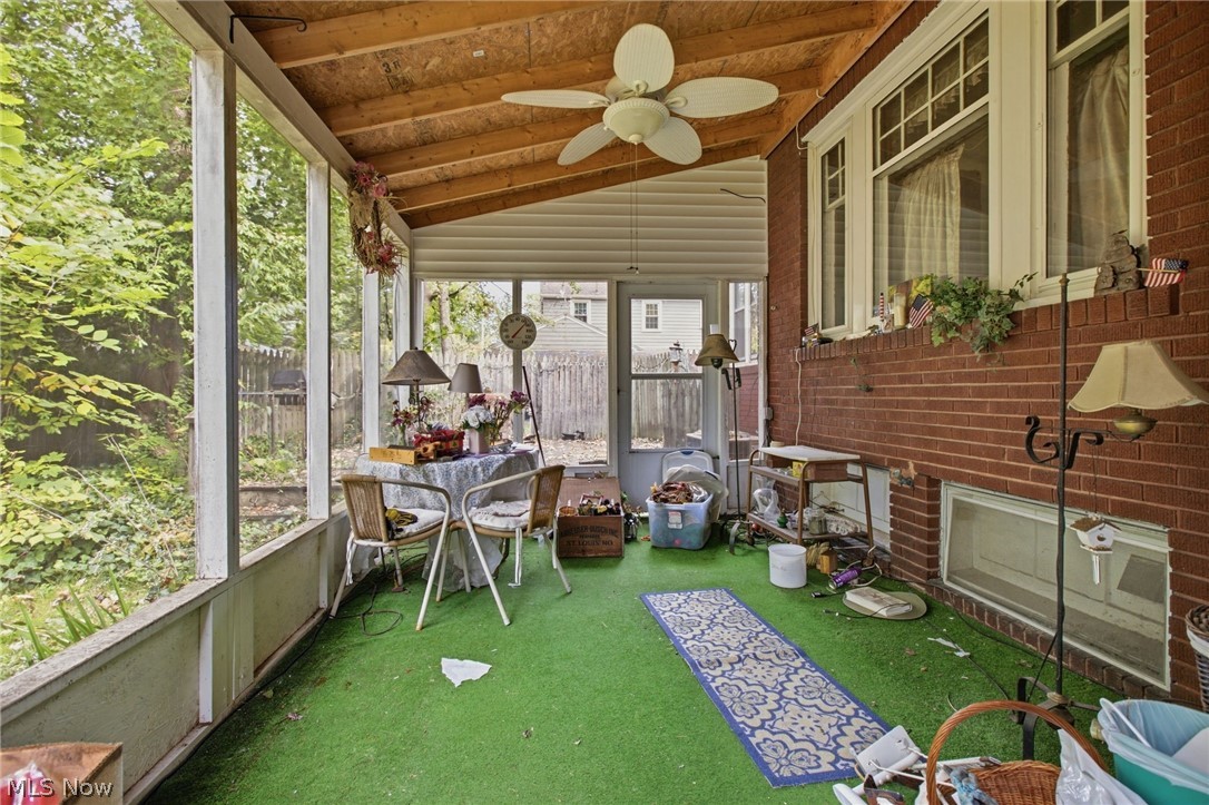 1334 Beechcrest Street NW Warren OH 44485