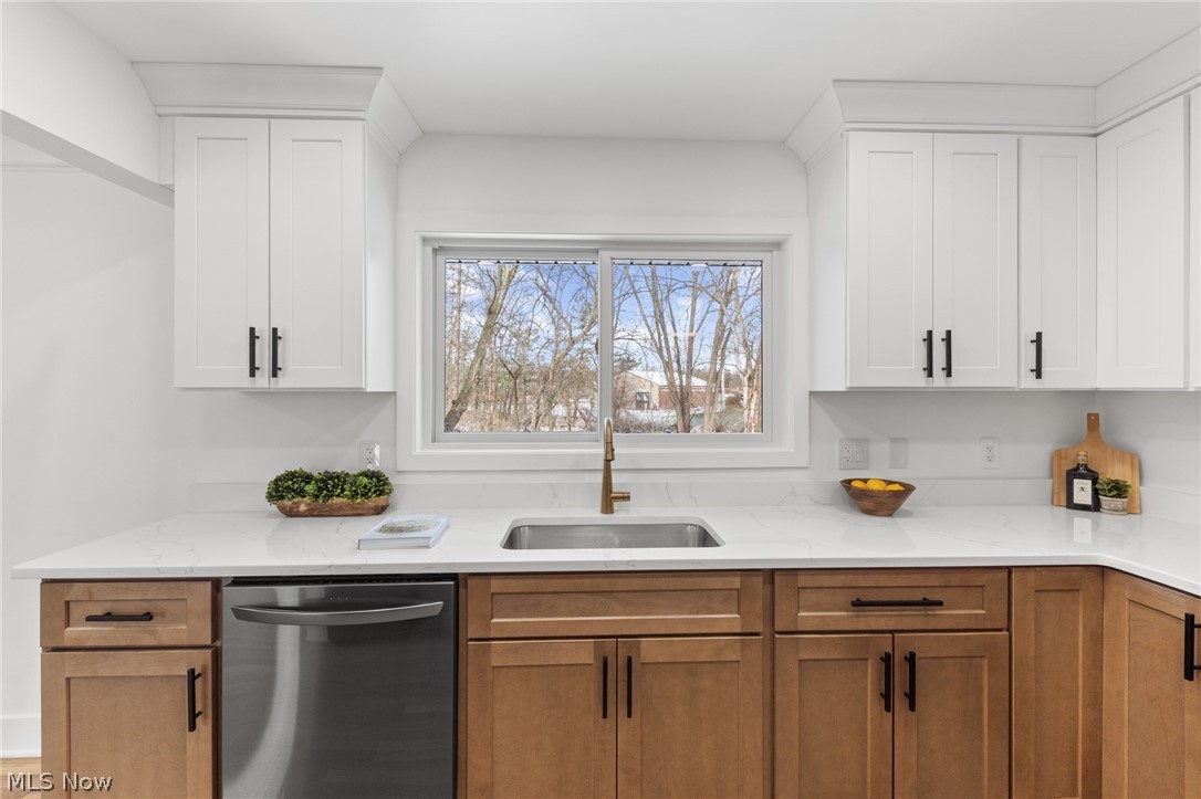 6486 Charles Road North Olmsted OH 44070