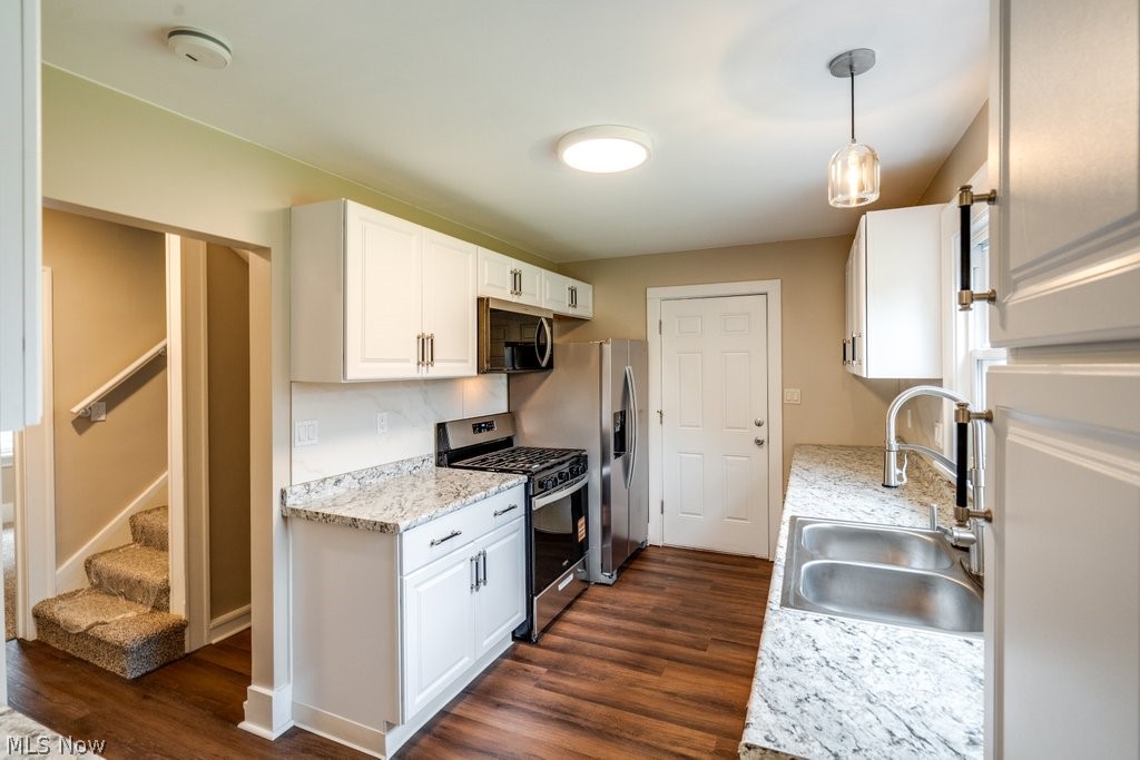 931 Lovers Lane Akron OH 44306