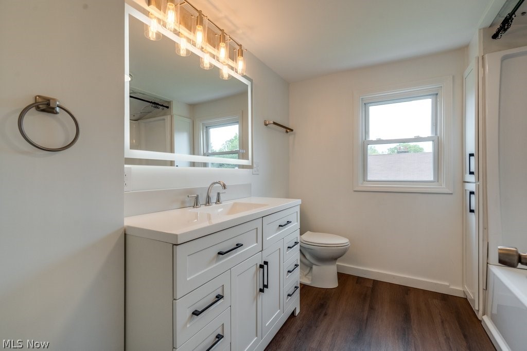 931 Lovers Lane Akron OH 44306