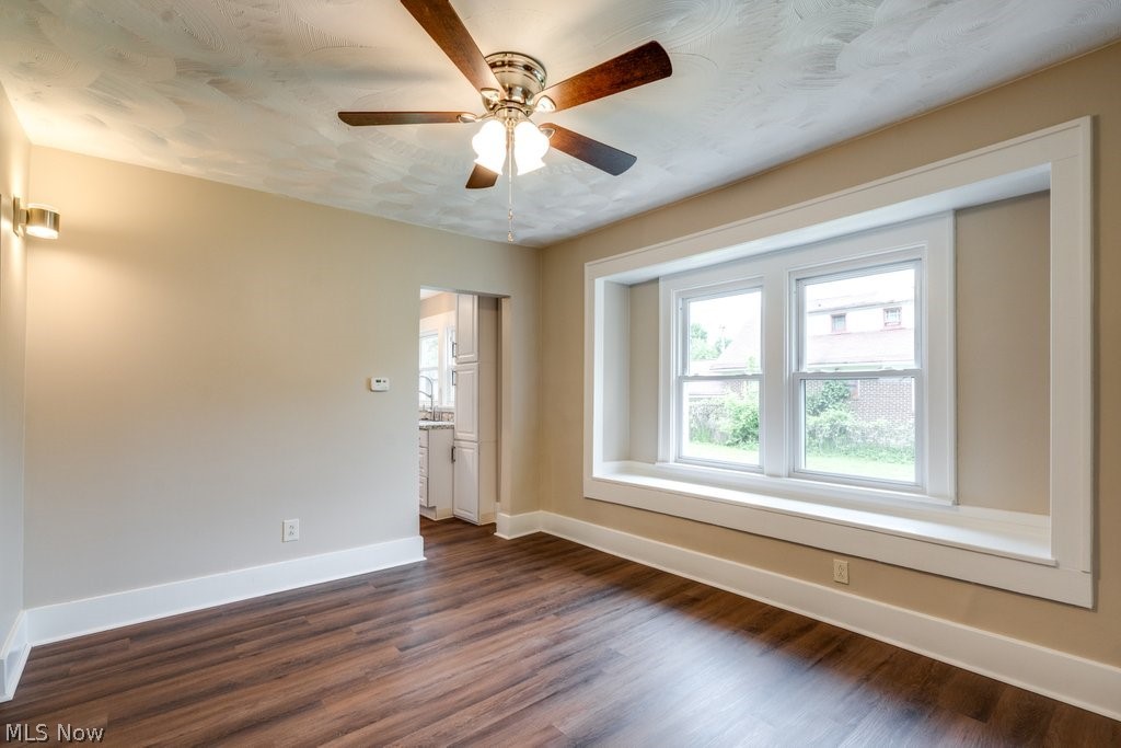 931 Lovers Lane Akron OH 44306