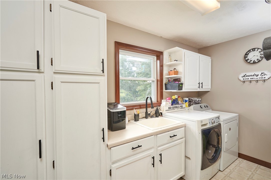 12399 Bridgemont Avenue NW Uniontown OH 44685