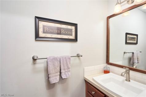 12399 Bridgemont Avenue NW Uniontown OH 44685