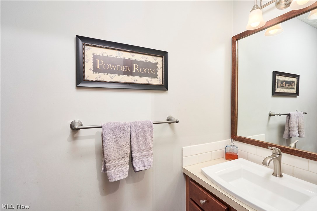 12399 Bridgemont Avenue NW Uniontown OH 44685