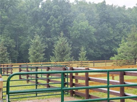 16030 Erhart Northern Road Valley City OH 44280