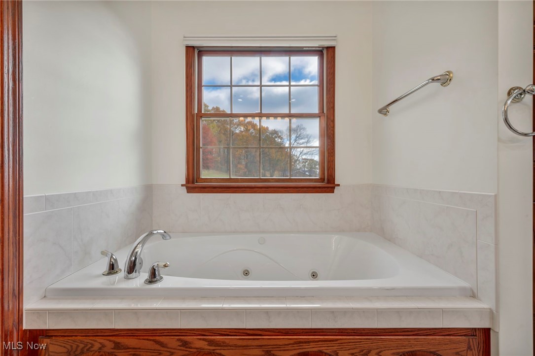 8865 Private Road 343 Millersburg OH 44654